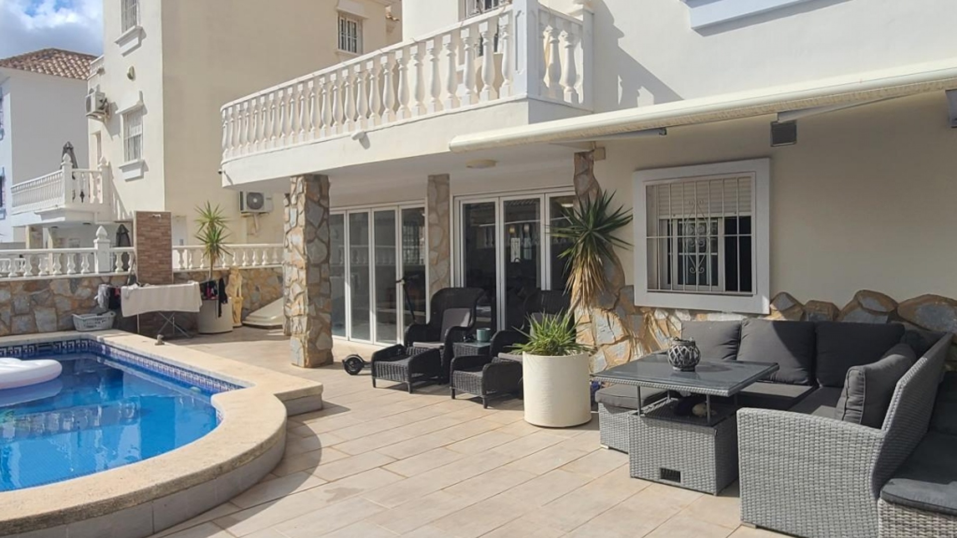 Återförsäljning - Villa - Villamartin - bosque de las lomas