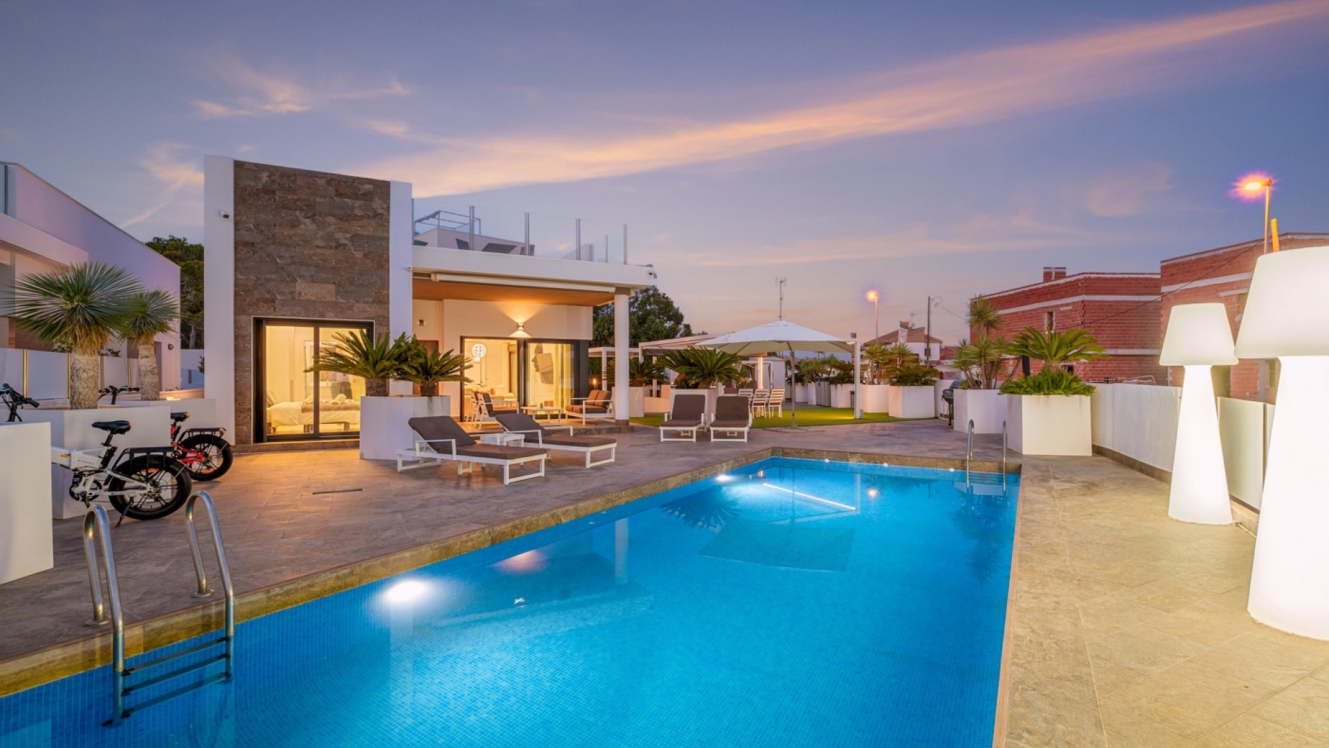 Återförsäljning - Villa - Villamartin - Costa Blanca South