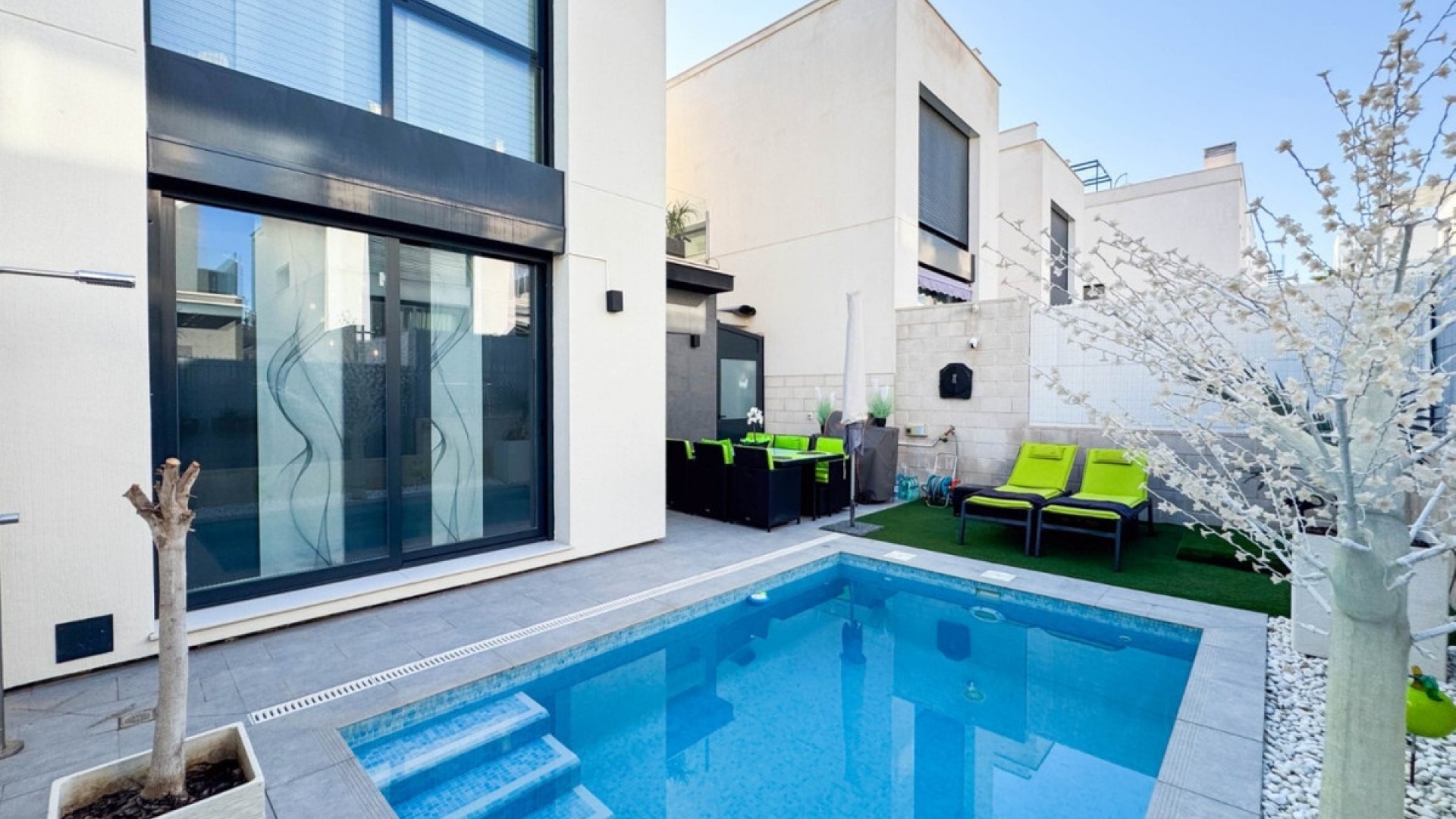 Återförsäljning - Villa - Villamartin - Costa Blanca South
