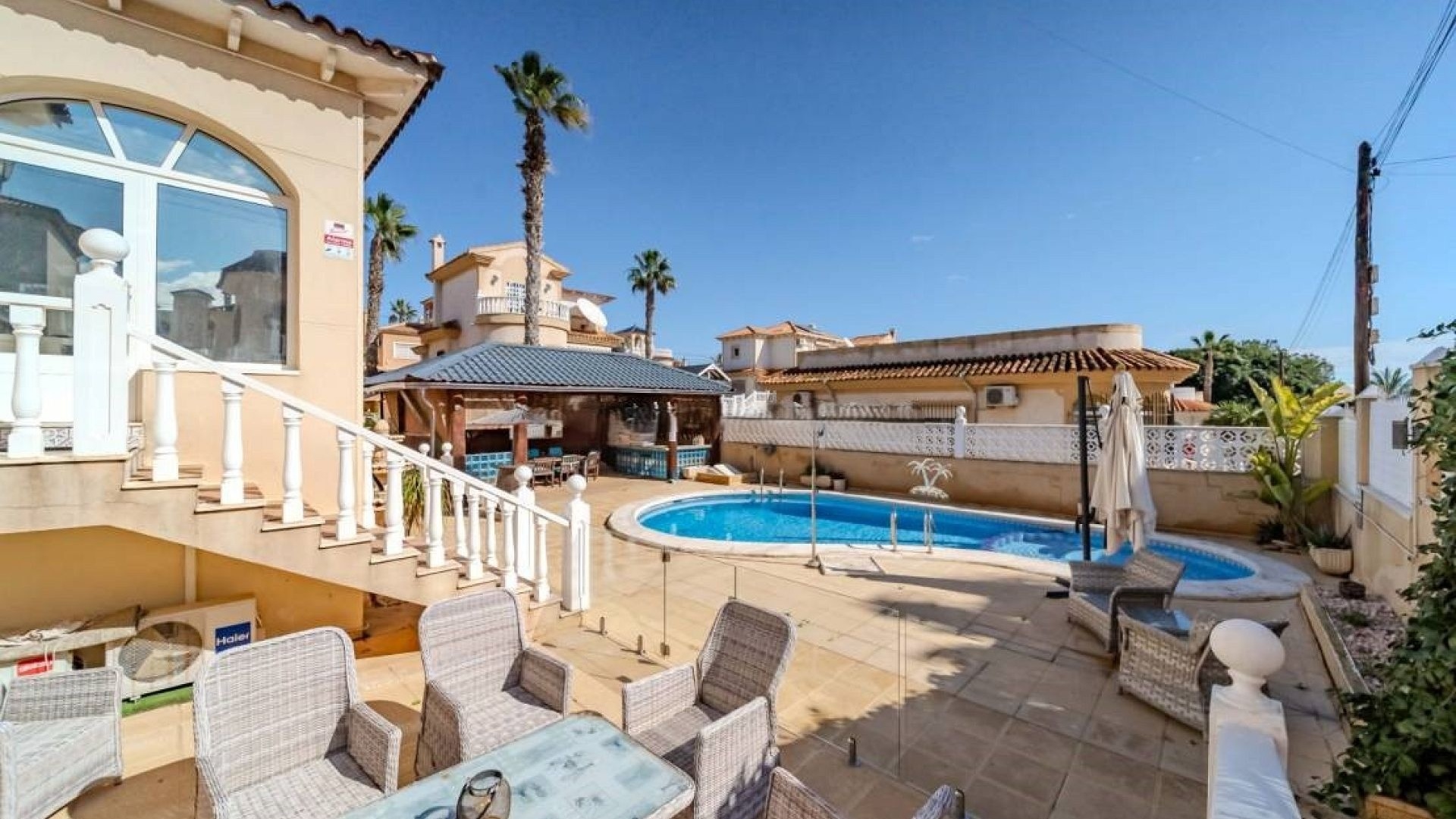 Återförsäljning - Villa - Villamartin - El Galan