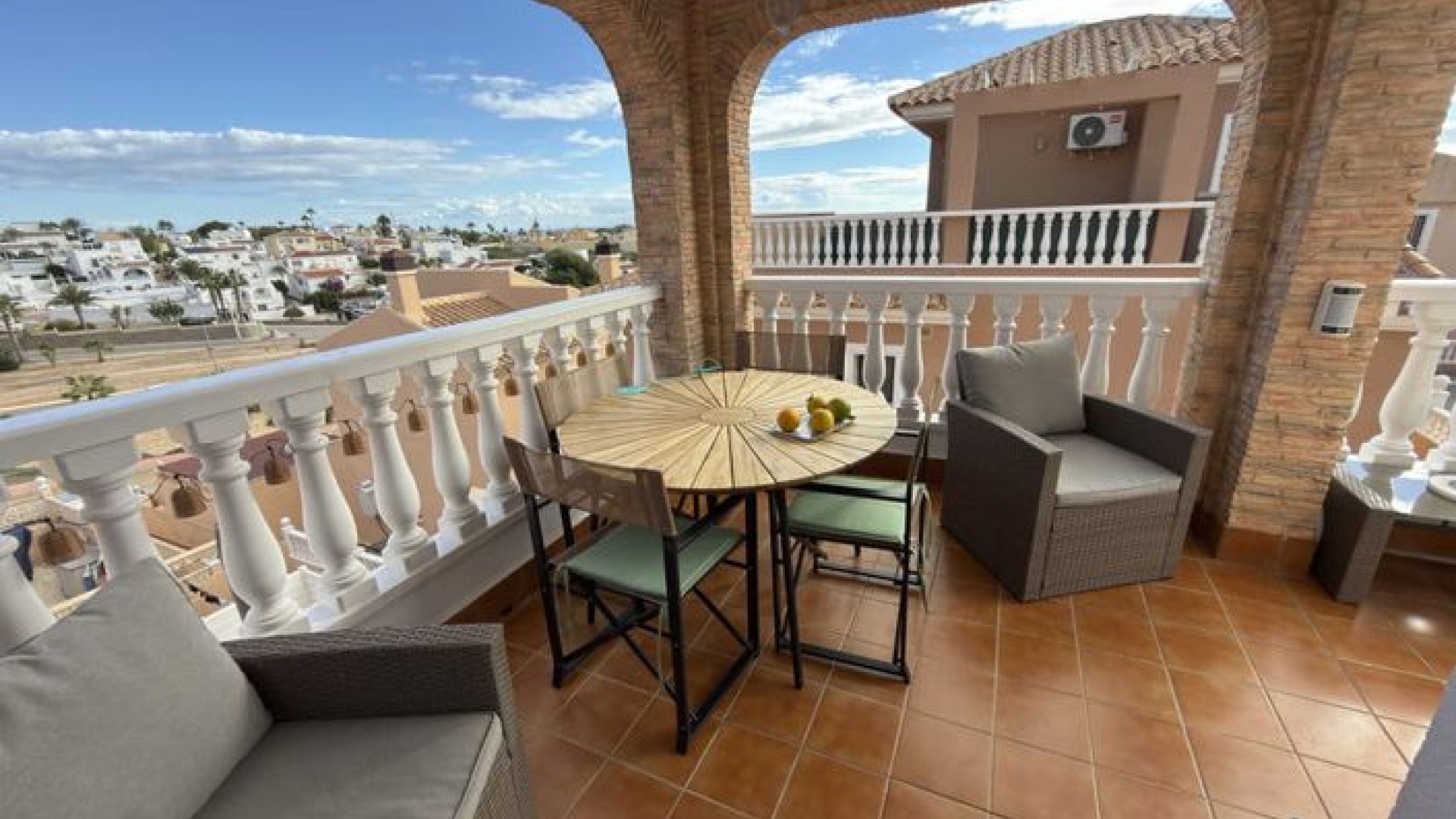 Återförsäljning - Villa - Villamartin - El Galan