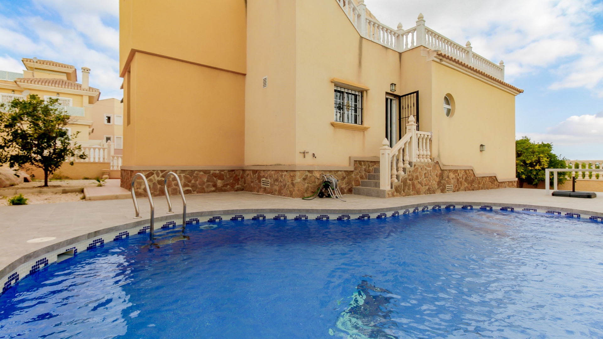 Återförsäljning - Villa - Villamartin - El Galan