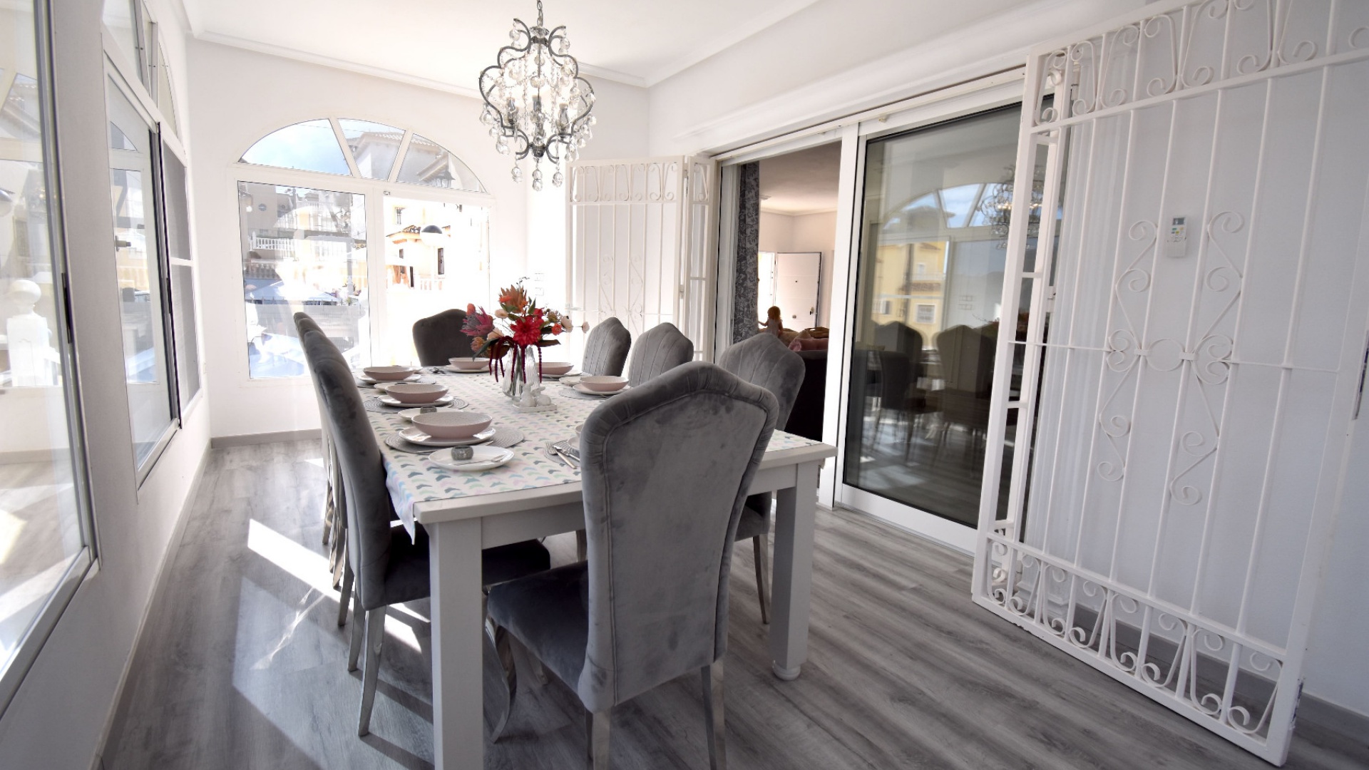 Återförsäljning - Villa - Villamartin - El Galan