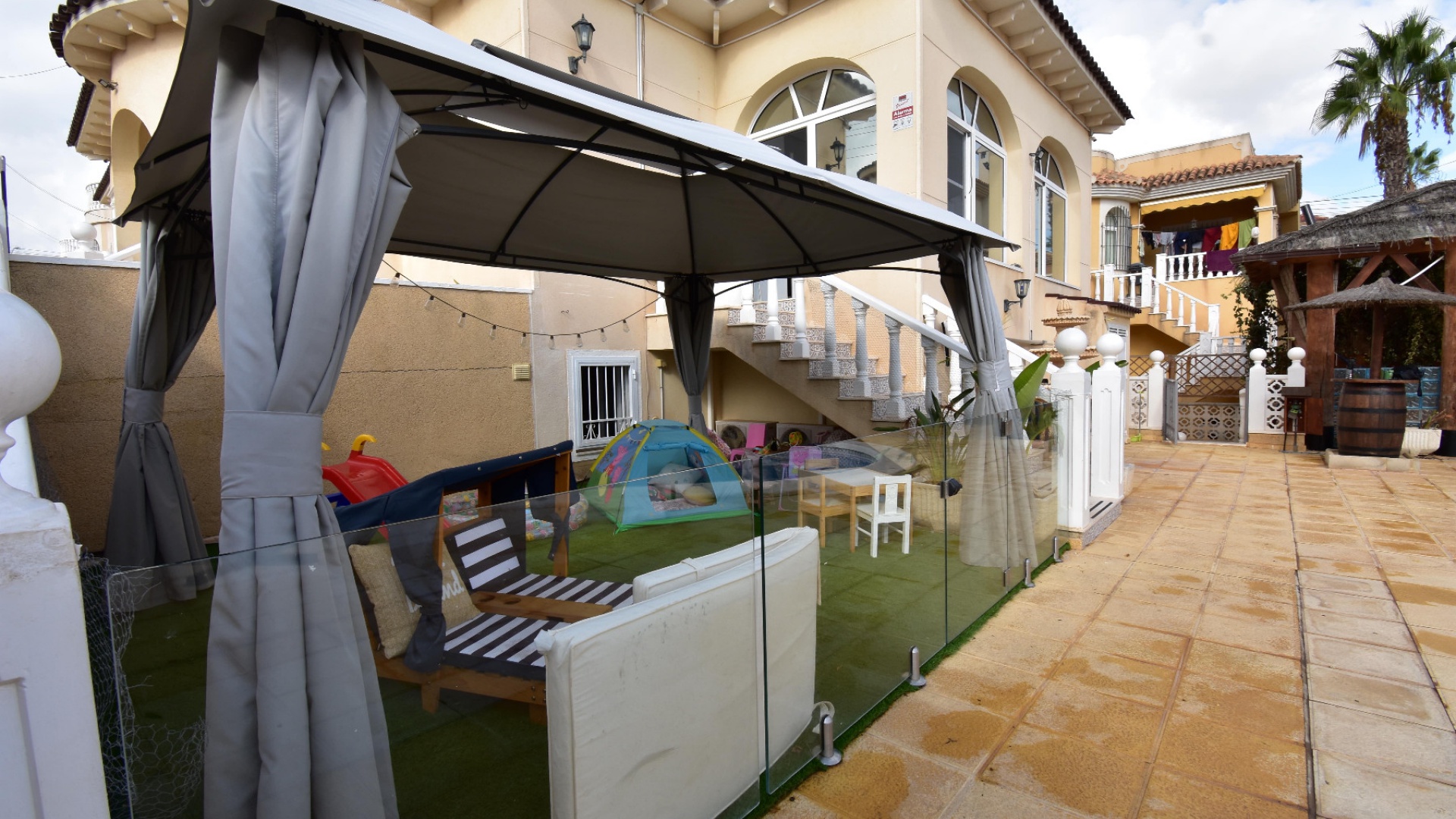 Återförsäljning - Villa - Villamartin - El Galan