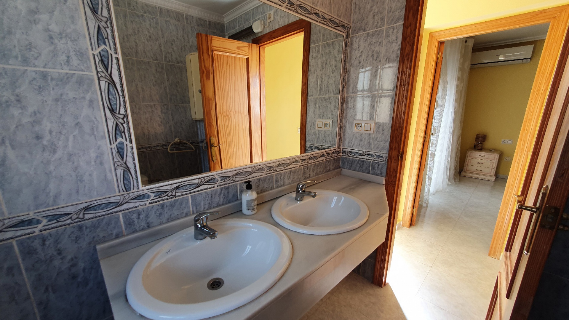 Återförsäljning - Villa - Villamartin - El Galan