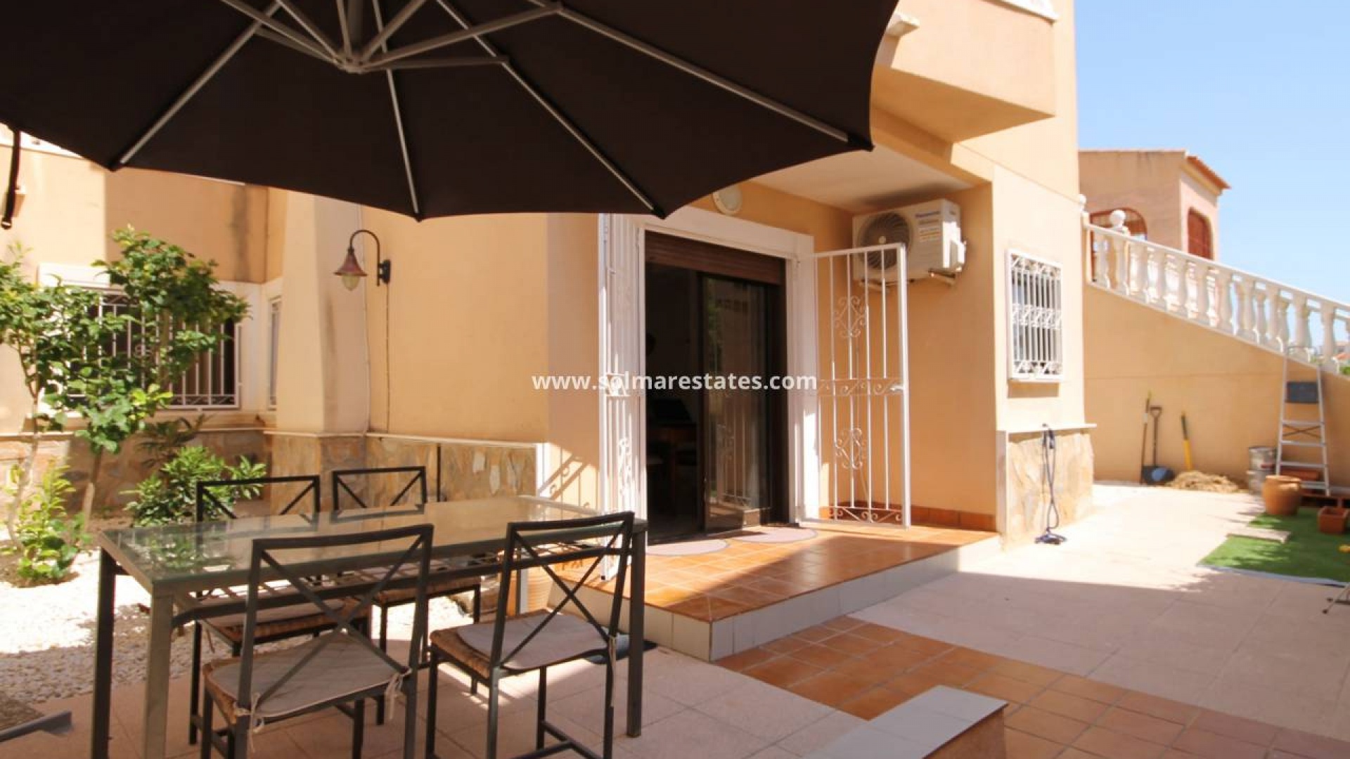 Återförsäljning - Villa - Villamartin - El Galan