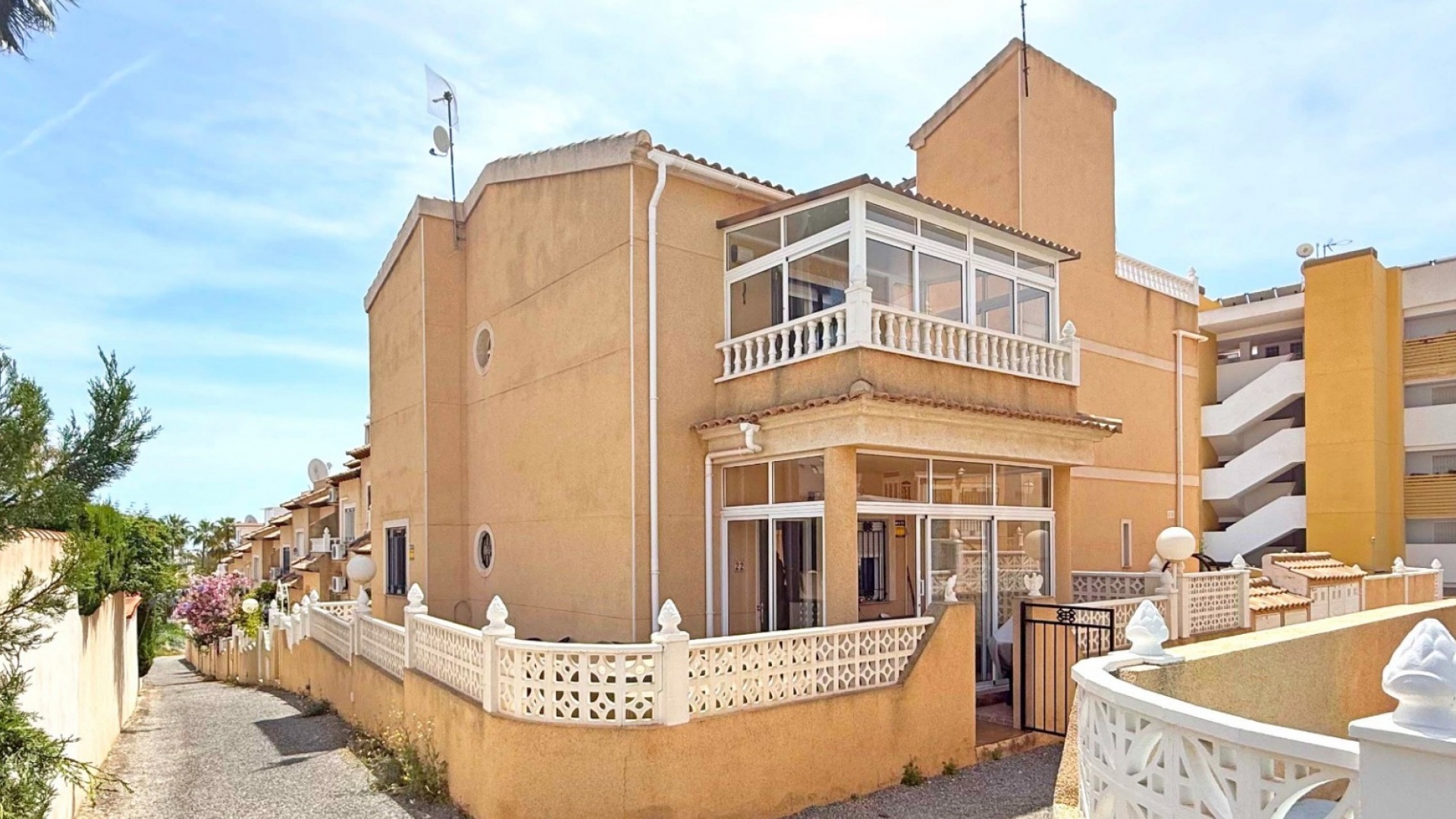 Återförsäljning - Villa - Villamartin - La Fuente