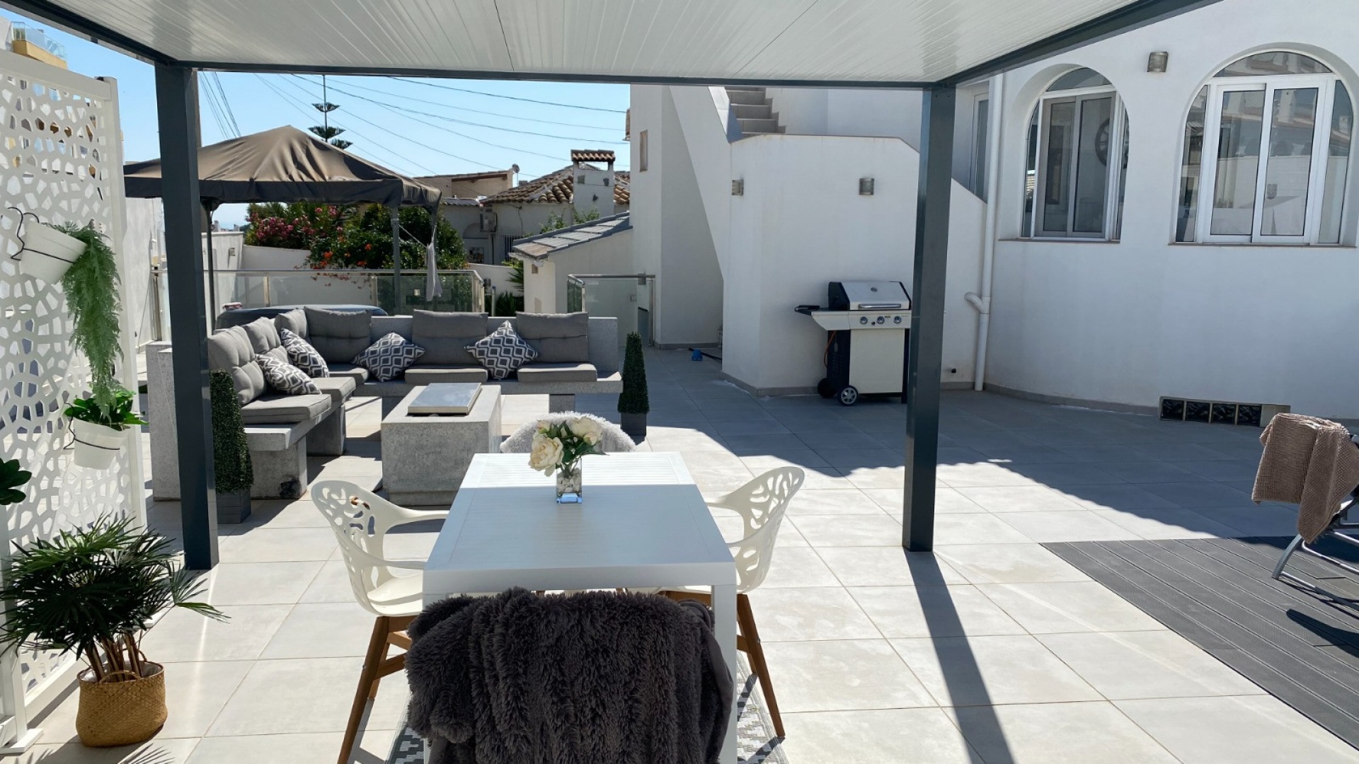 Återförsäljning - Villa - Villamartin - La Fuente