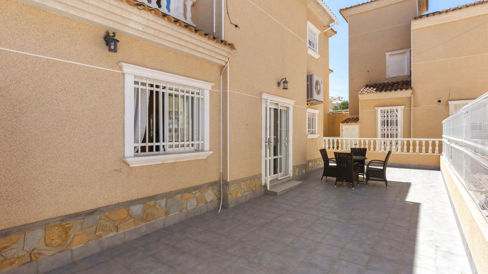 Återförsäljning - Villa - Villamartin - las filipinas