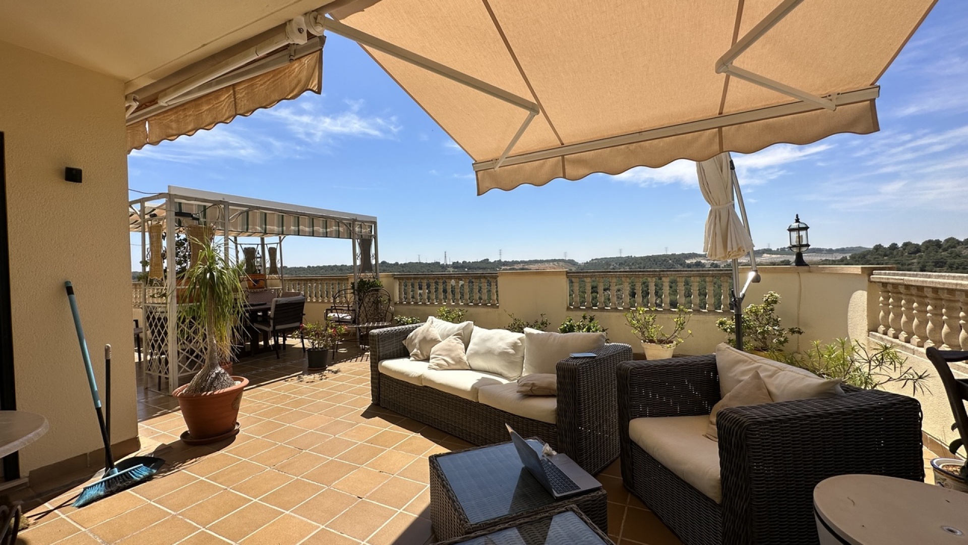 Återförsäljning - Villa - Villamartin - las ramblas