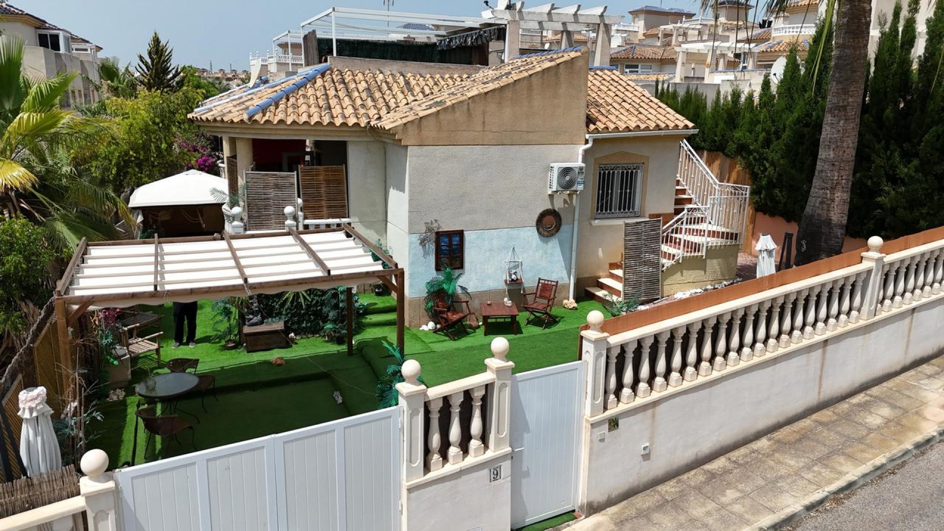 Återförsäljning - Villa - Villamartin - Loma Golf