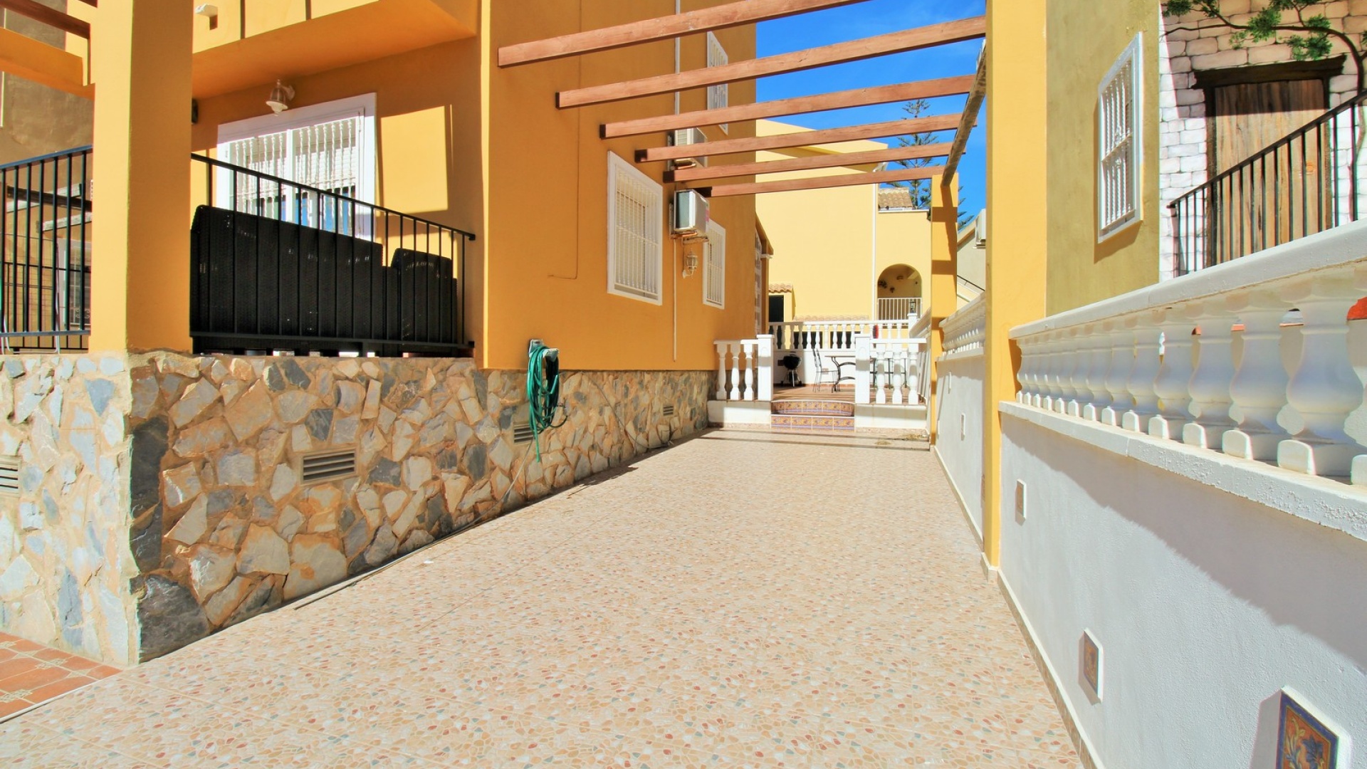 Återförsäljning - Villa - Villamartin - lomas del golf