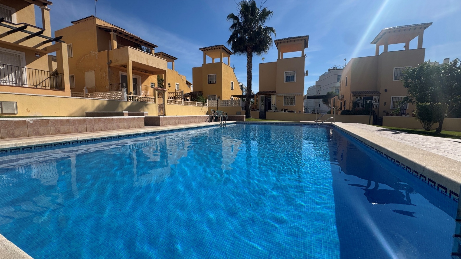 Återförsäljning - Villa - Villamartin - lomas del golf