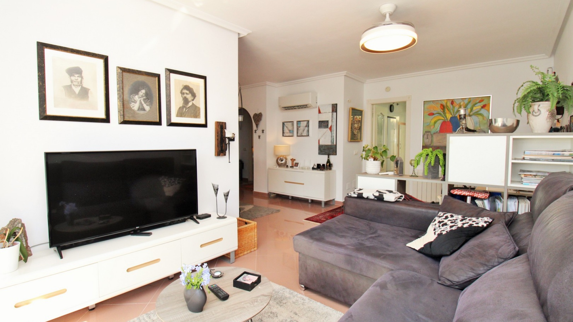 Återförsäljning - Villa - Villamartin - Los Dolses