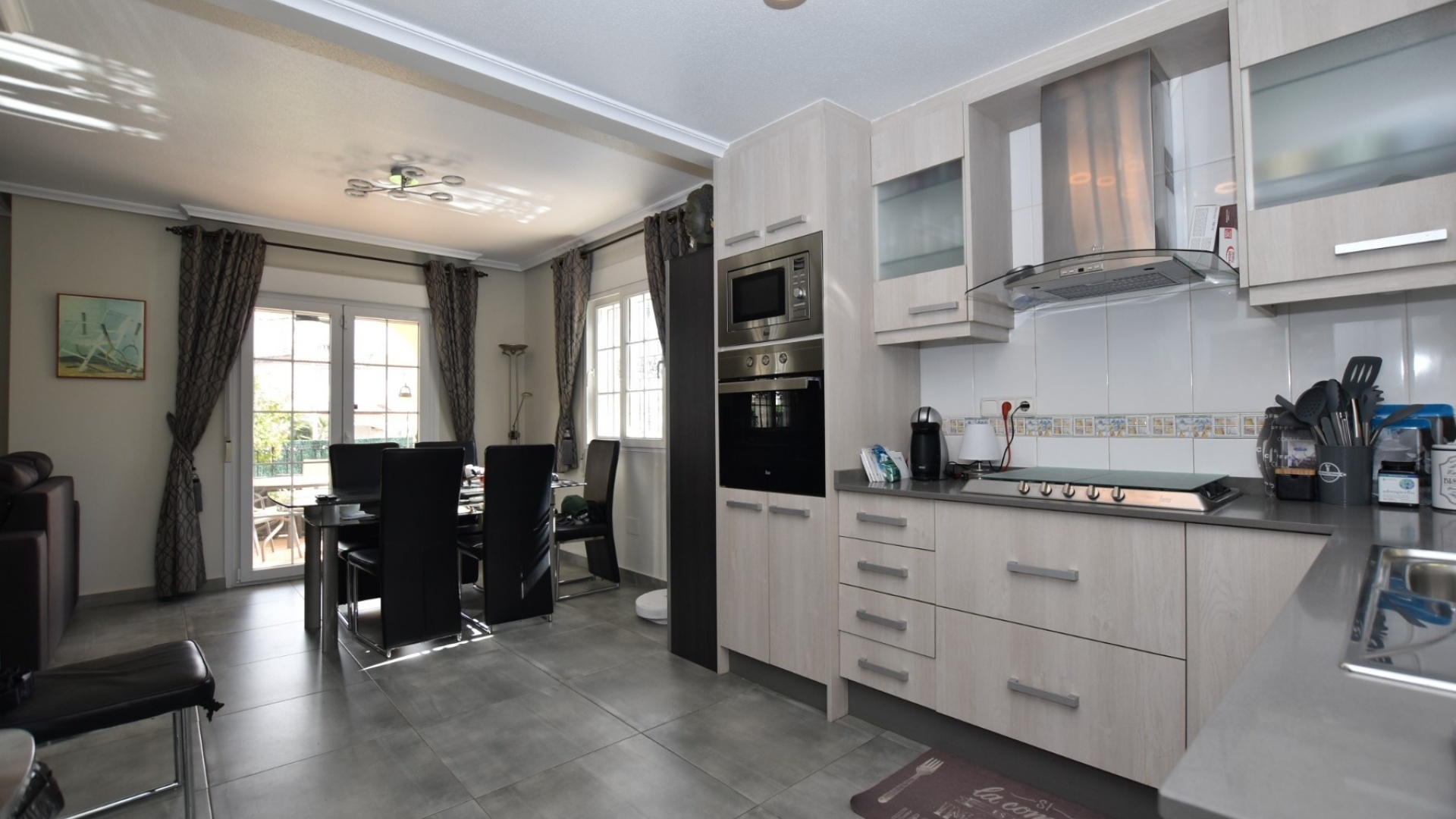 Återförsäljning - Villa - Villamartin - Los Dolses