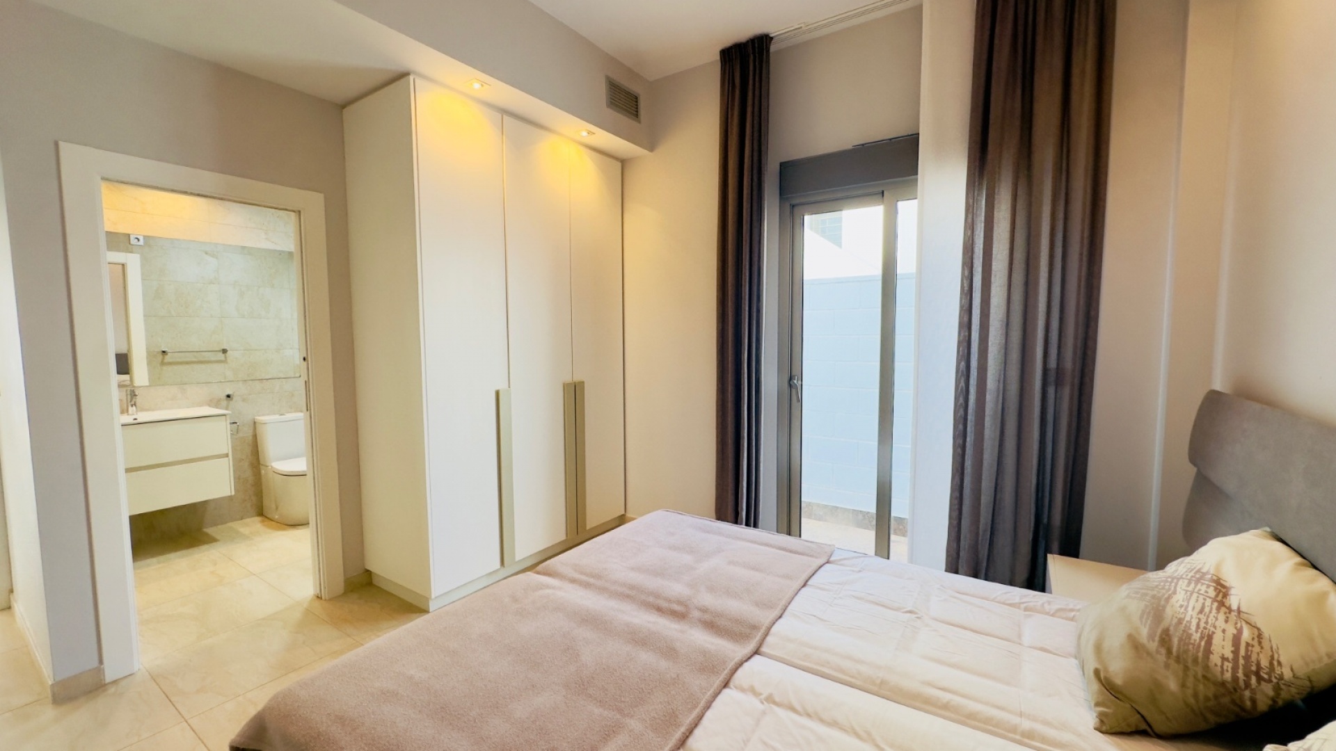 Återförsäljning - Villa - Villamartin - Los Dolses