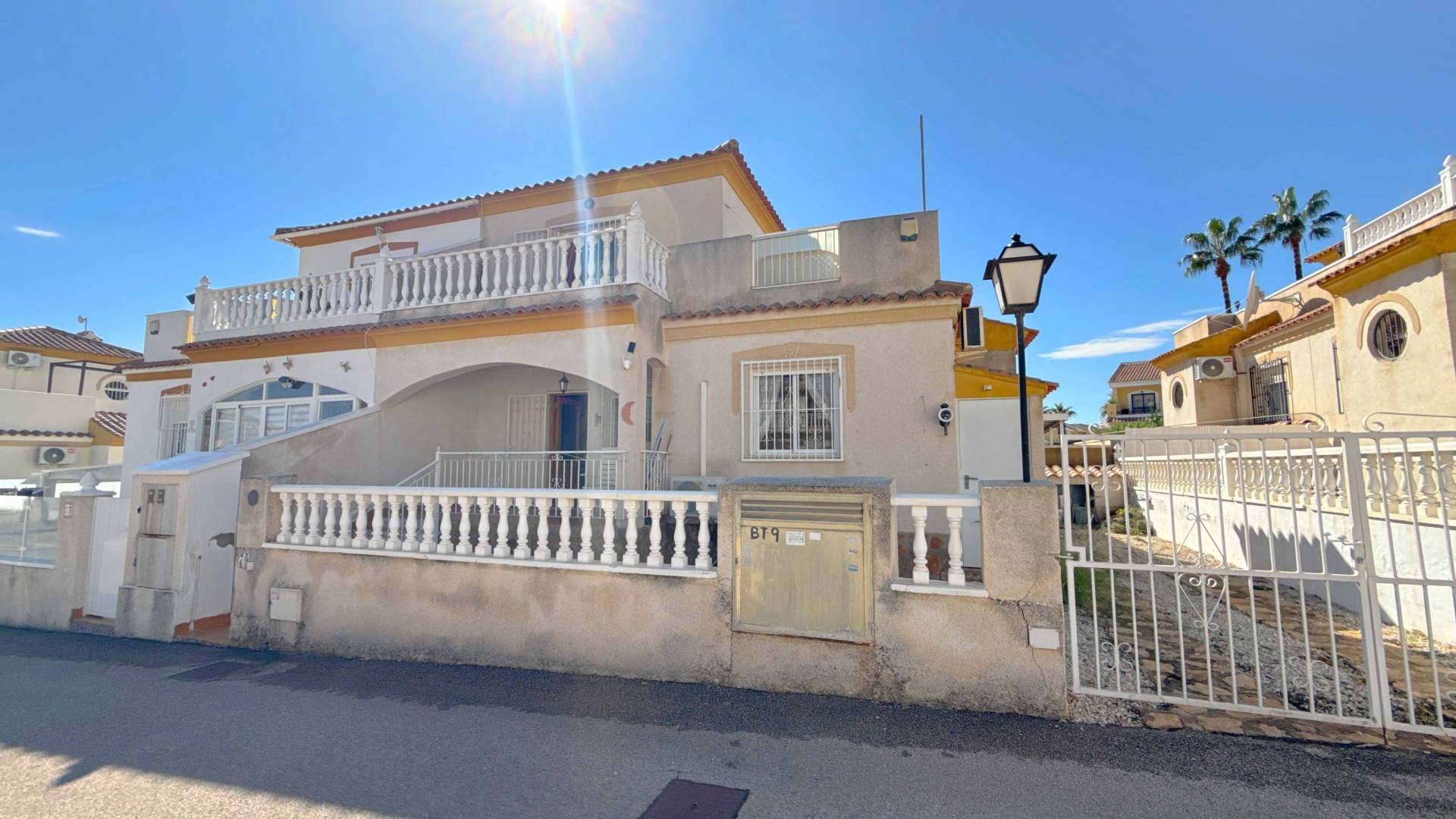 Återförsäljning - Villa - Villamartin - Los Dolses