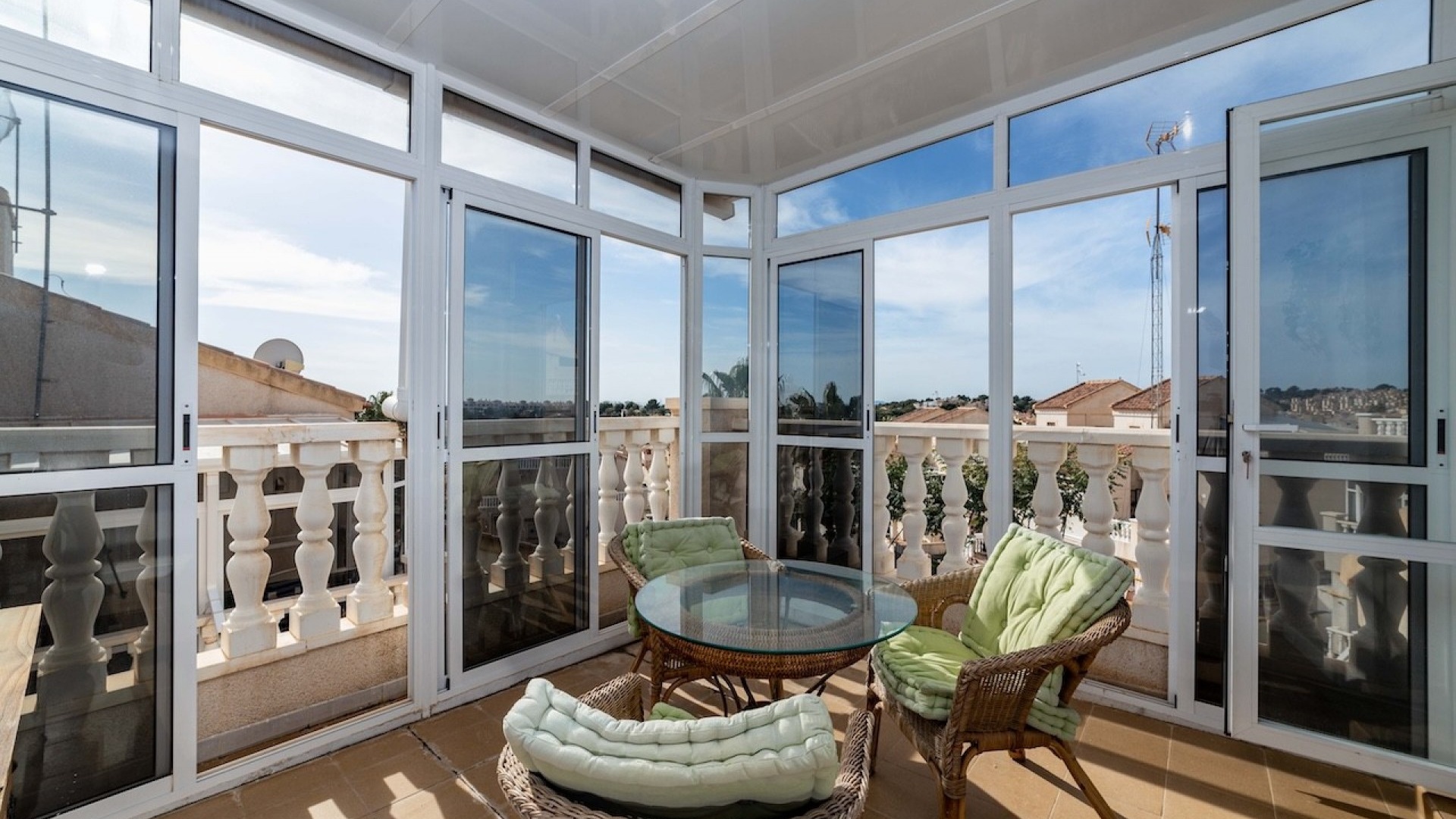 Återförsäljning - Villa - Villamartin - Res. Coral