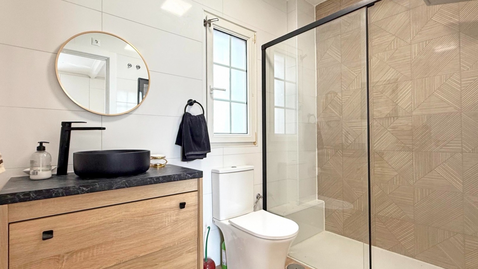 Återförsäljning - Villa - Villamartin - rioja