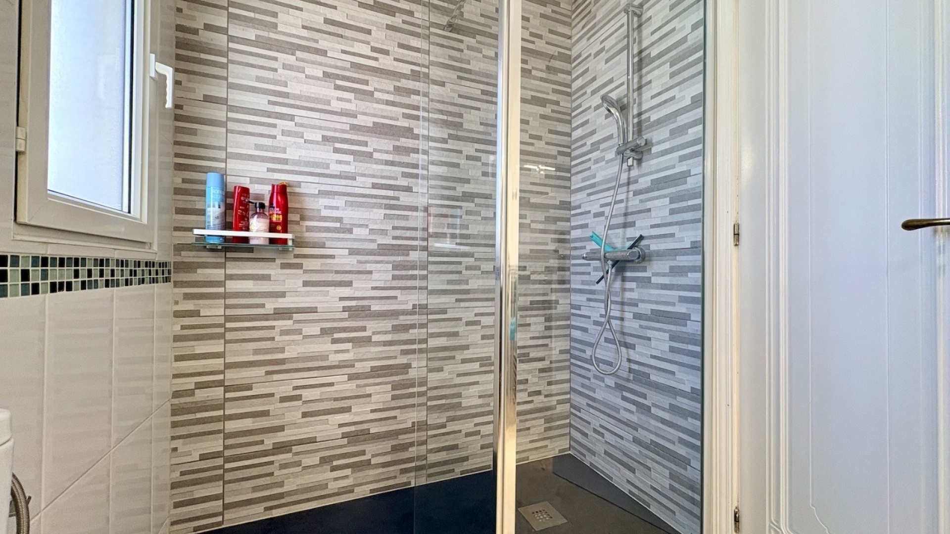 Återförsäljning - Villa - Villamartin - rioja