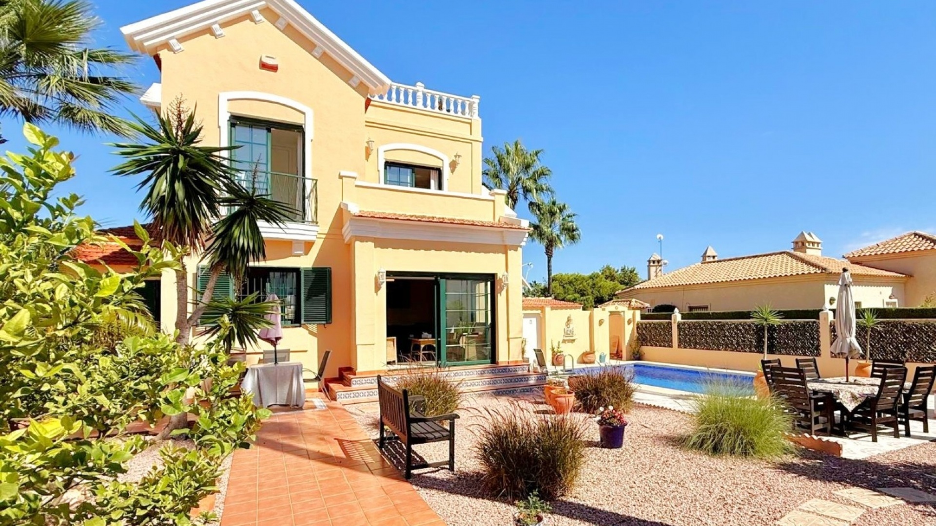 Återförsäljning - Villa - Villamartin - rioja
