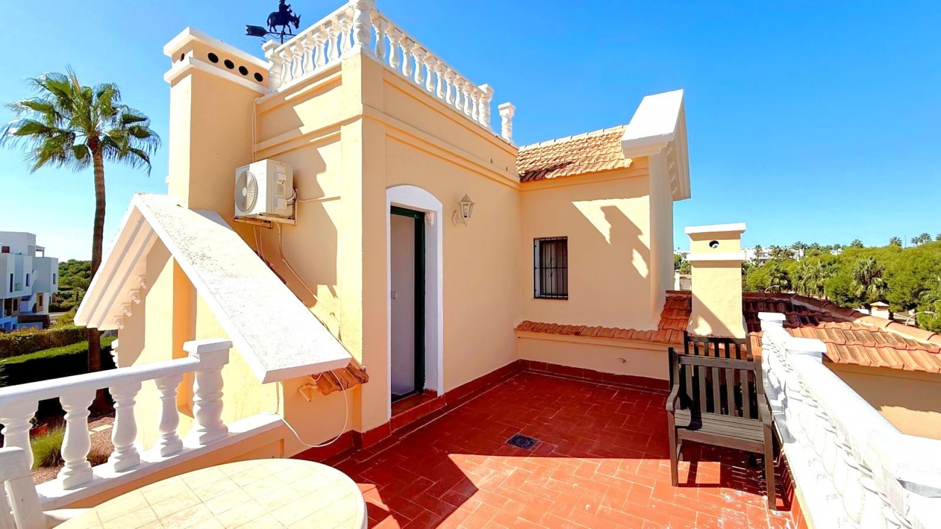 Återförsäljning - Villa - Villamartin - rioja