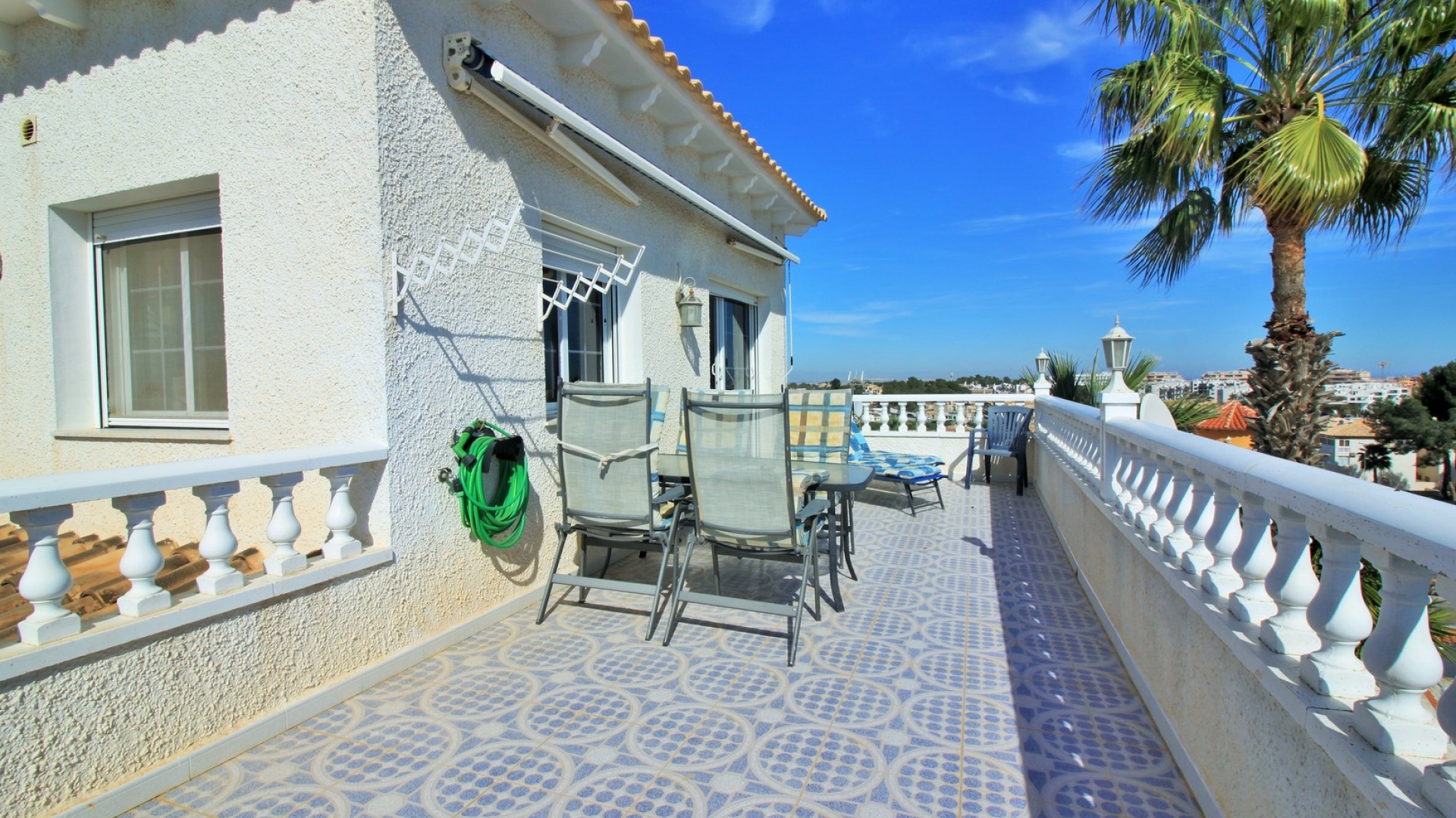 Återförsäljning - Villa - Villamartin