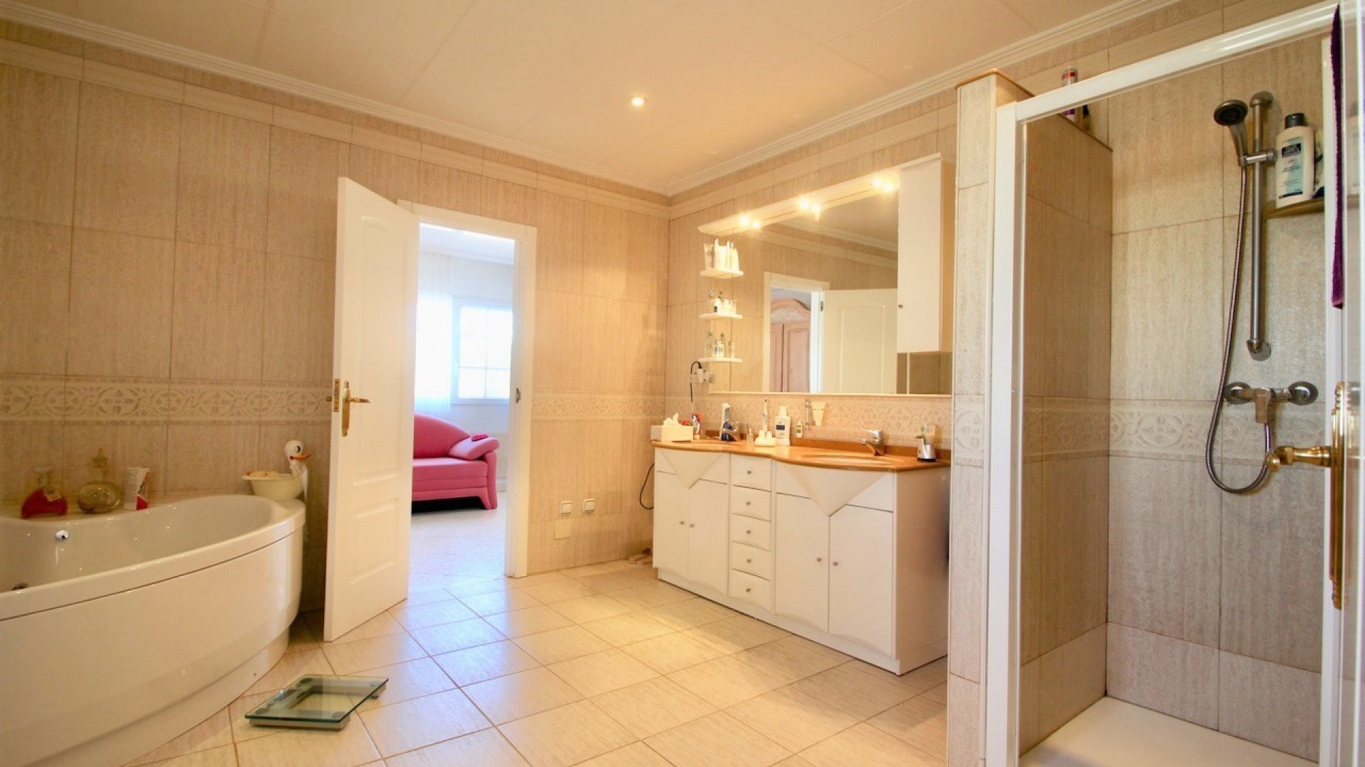 Återförsäljning - Villa - Villamartin