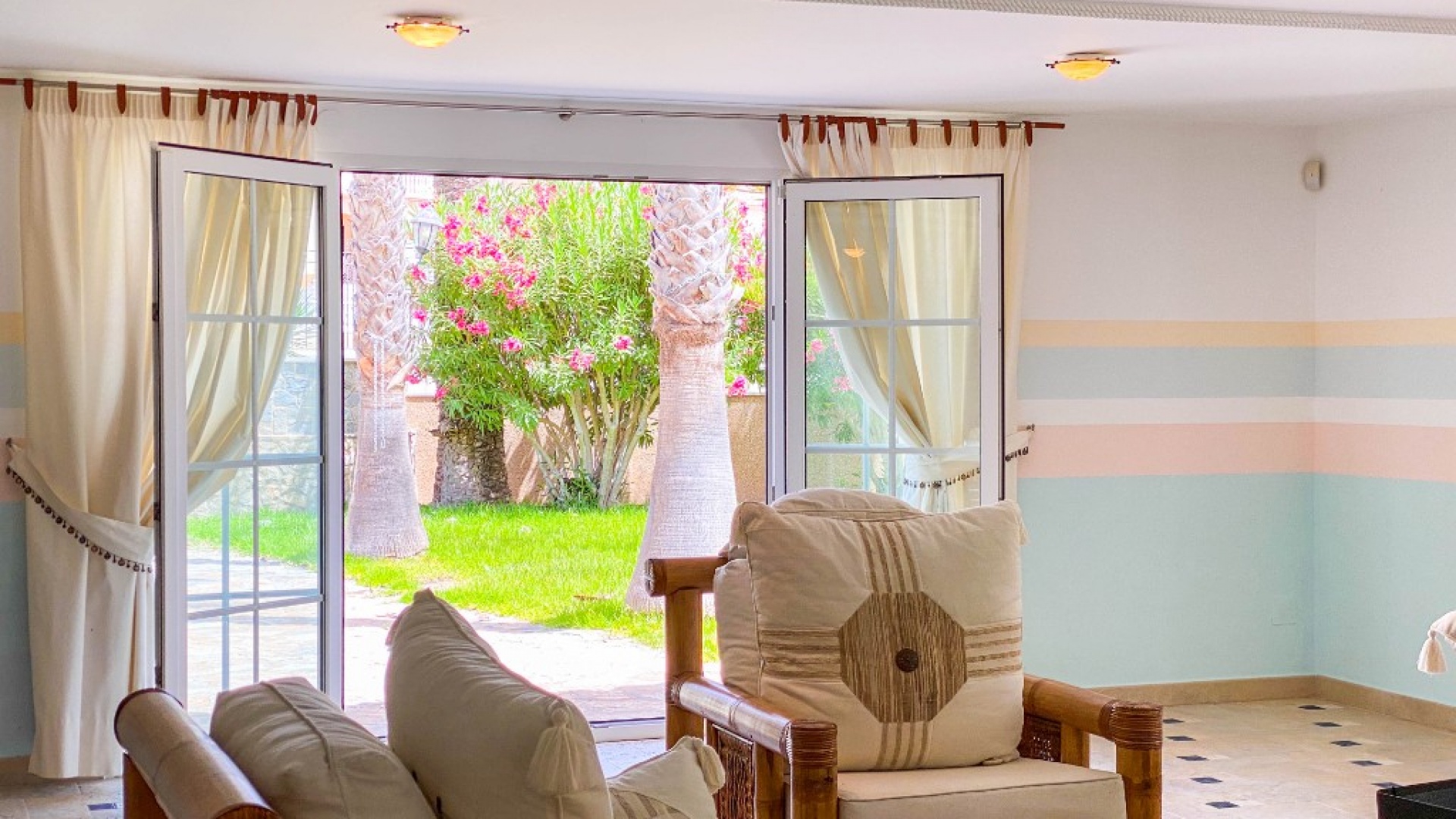 Återförsäljning - Villa - Villamartin