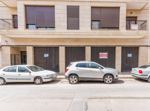 Commercial - Revente - Almoradi - ESMA-73624