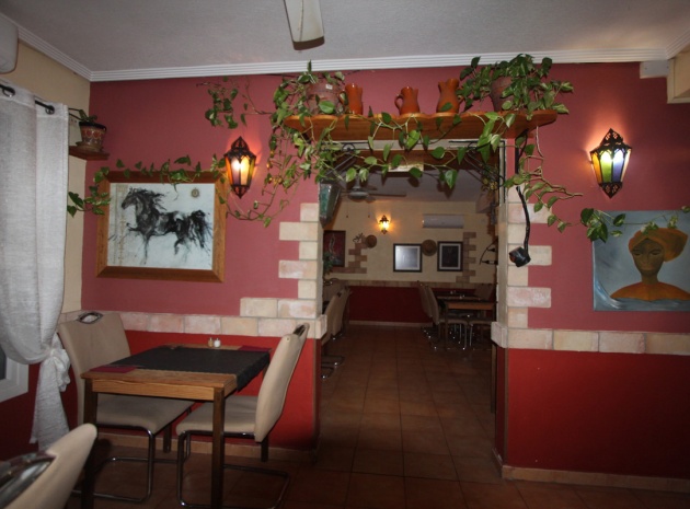 Commercial - Revente - Torrevieja - Torrevieja Centro