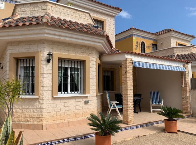 Fristående hus / villa - Återförsäljning - Guardamar del Segura - El Raso