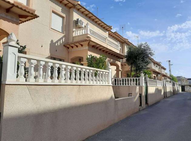 Herenhuis - Wederverkoop - Torrevieja - ESMA-41452