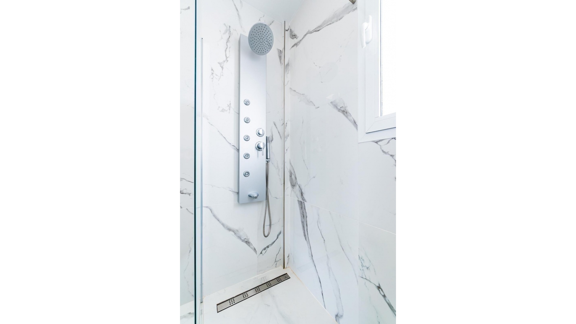 Komplett - Nyckelklar - Villa - Villamartin - Costa Blanca South