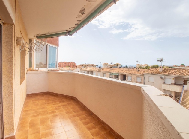 Lägenhet - Återförsäljning - Cabo Roig - ESMA-50015