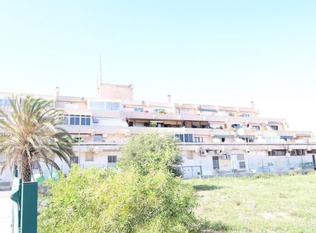 Lägenhet - Återförsäljning - Punta Prima - ESMA-57401