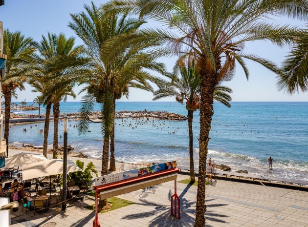 Lägenhet - Återförsäljning - Torrevieja - 1st line to the sea