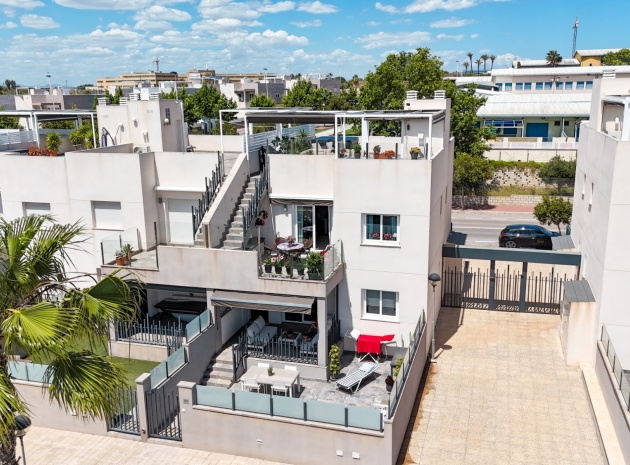 Lägenhet - Återförsäljning - Torrevieja - Aguas Nuevas