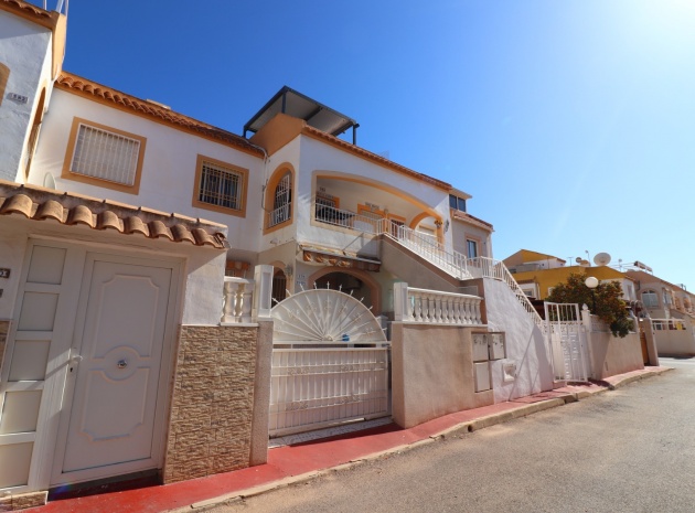 Lägenhet - Återförsäljning - Torrevieja - Altos del Limonar