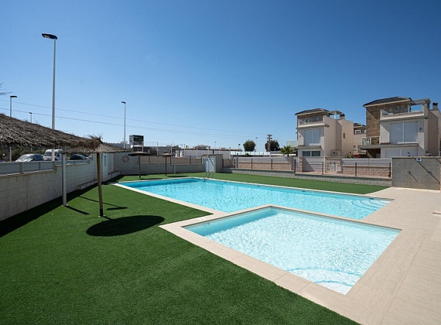 Lägenhet - Återförsäljning - Torrevieja - Carrefour area