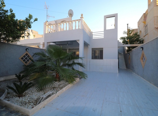 Lägenhet - Återförsäljning - Torrevieja - El Limonar