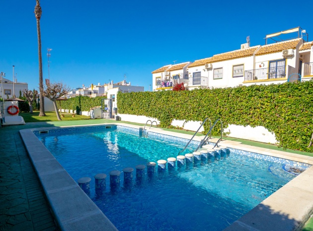 Lägenhet - Återförsäljning - Torrevieja - ESMA-11649