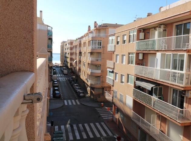Lägenhet - Återförsäljning - Torrevieja - ESMA-52678