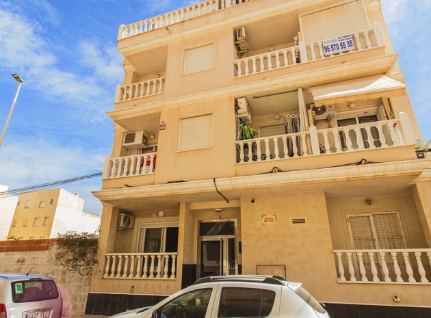 Lägenhet - Återförsäljning - Torrevieja - La Mata