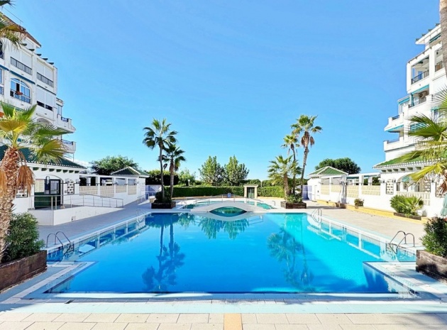 Lägenhet - Återförsäljning - Torrevieja - La Mata