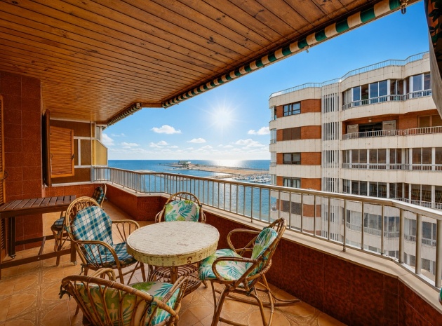 Lägenhet - Återförsäljning - Torrevieja - Torrevieja Centro