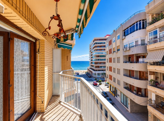 Lägenhet - Återförsäljning - Torrevieja - Torrevieja Centro