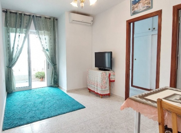 Lägenhet - Återförsäljning - Torrevieja - Torrevieja