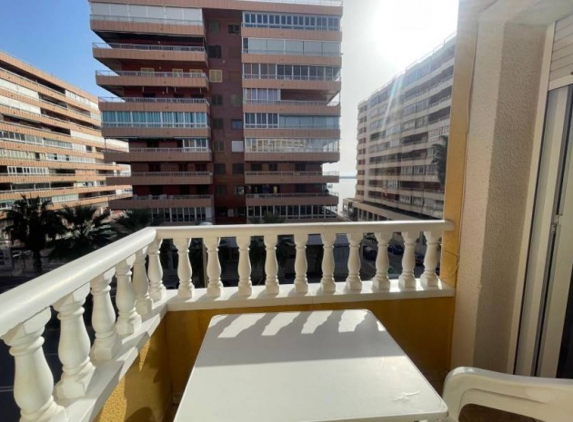 Lägenhet - Återförsäljning - Torrevieja - Torrevieja