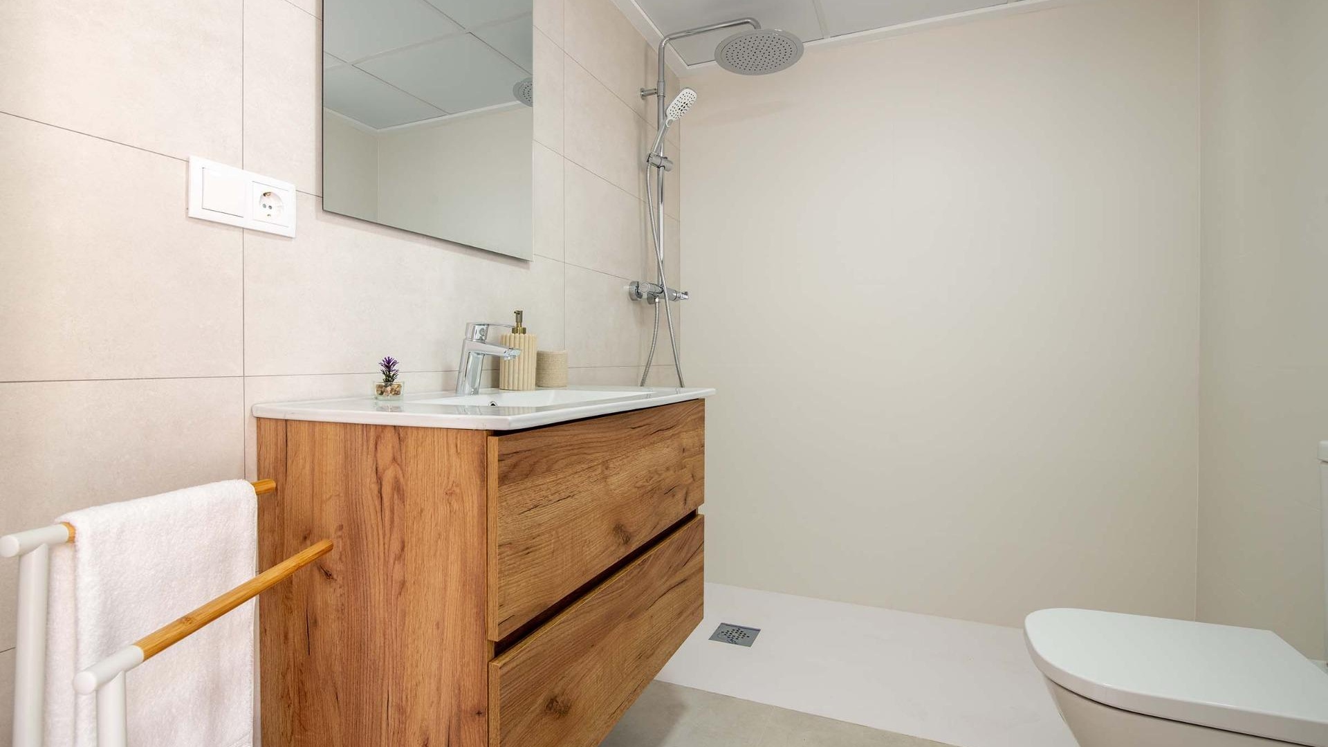 Neubau - Bungalow - Cox - San Fernando